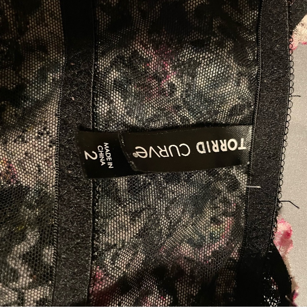 Torrid Curve Floral Lace Bralette Top Size 2X - Picture 4 of 6